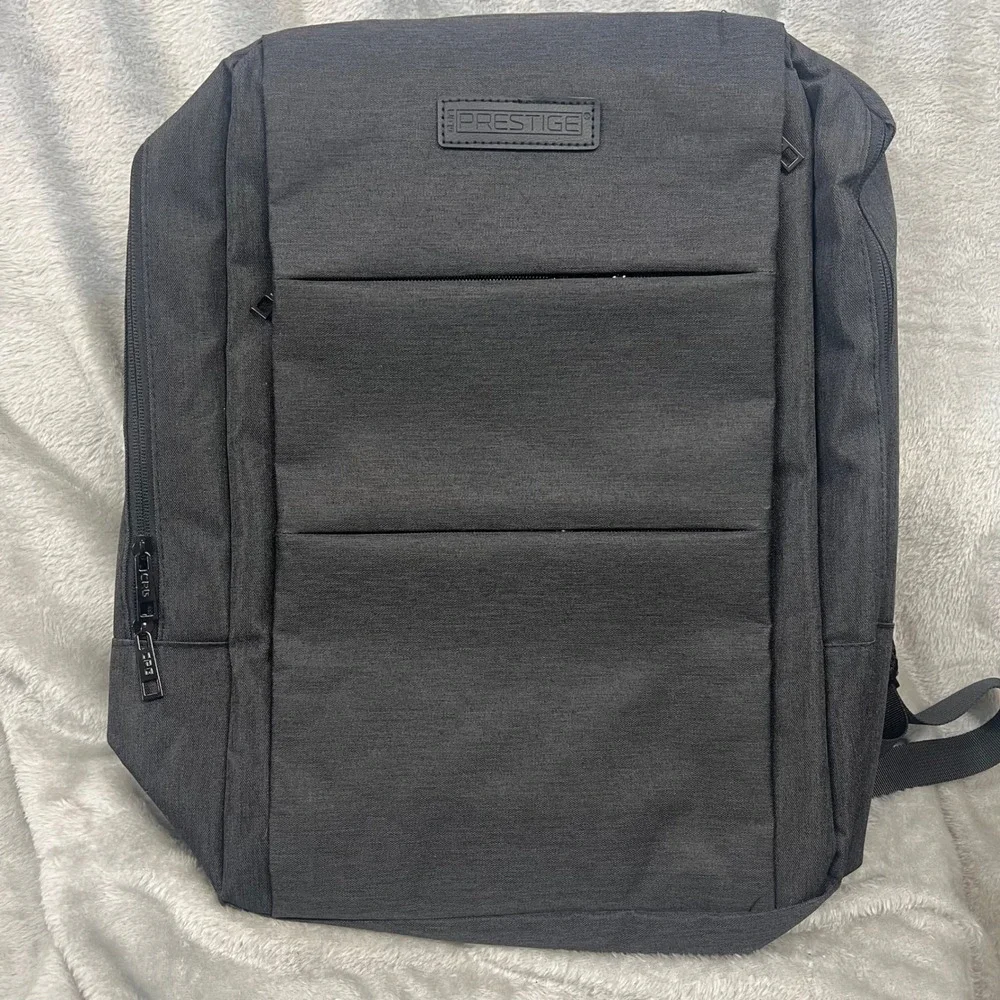 Prestige 17 Inch Laptop Backpack Black CRG-226-BK Travel Work‎ School Bag